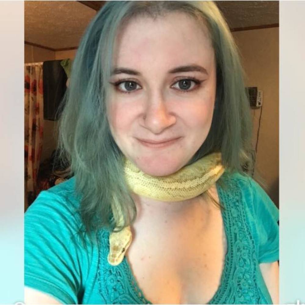 Meet your Posher, Emily